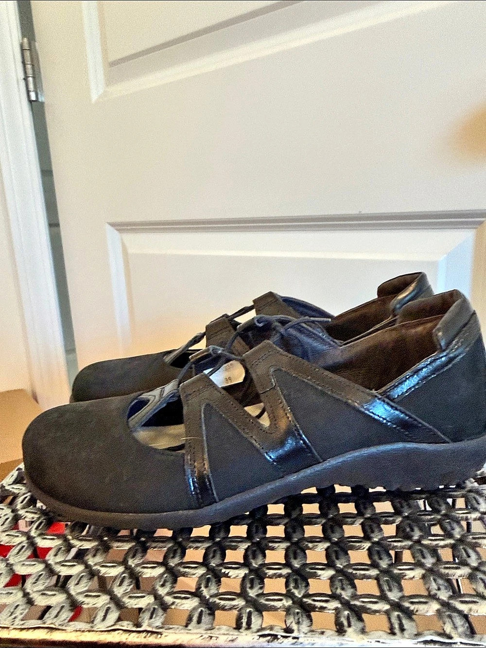 Naot Kumara Black Flats EU 39